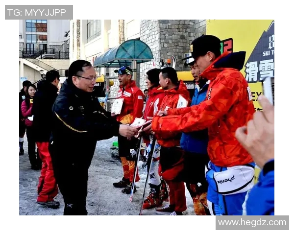 南京羽毛球队团队协作新模式探讨与热议推动竞技水平提升